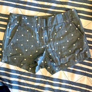 Jcrew city fit Jcrew shorts.